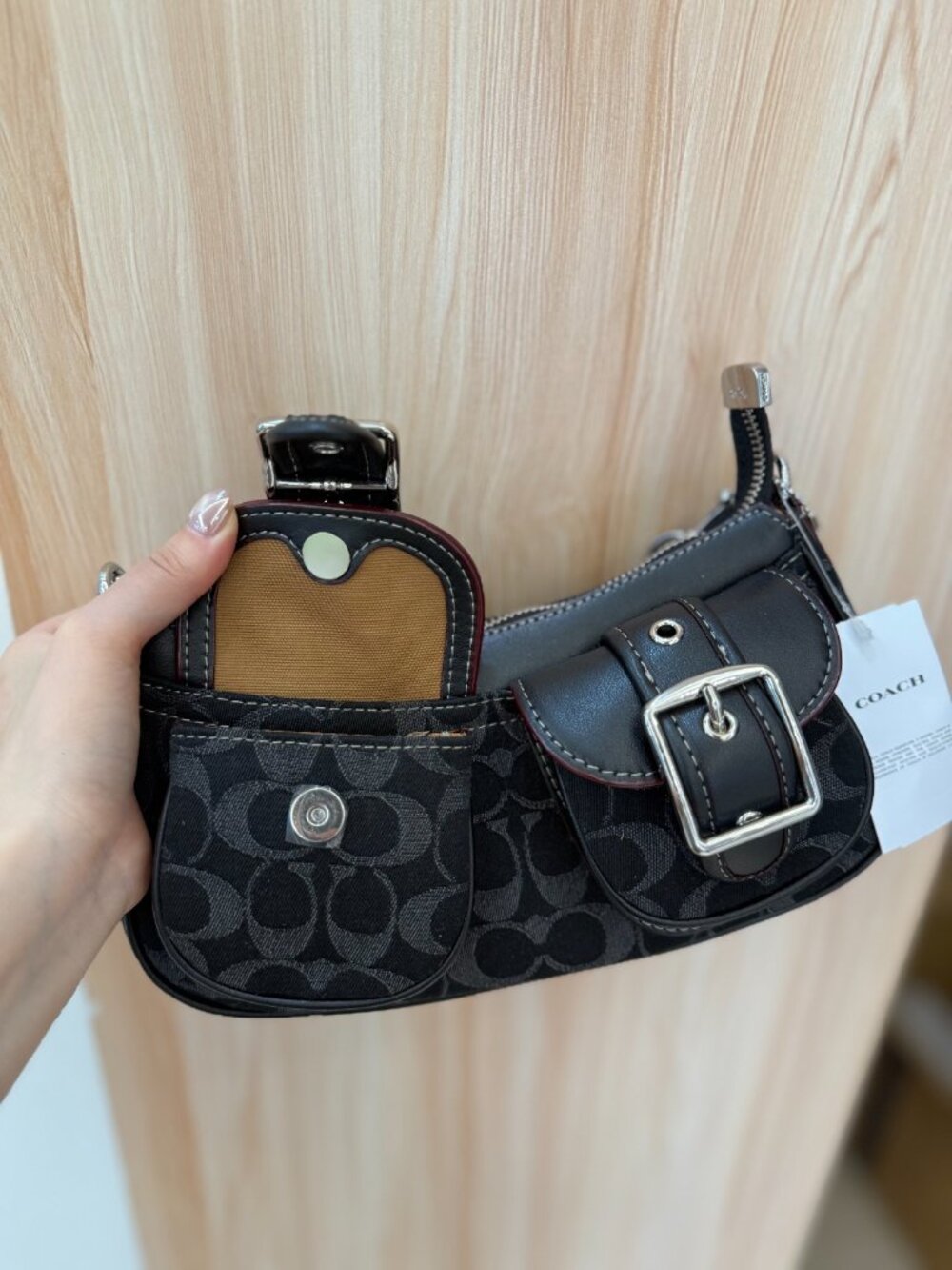 COACH CQ184 Ashton Baguette In Signature Denim Black Crossbody New - Picture 4 of 7